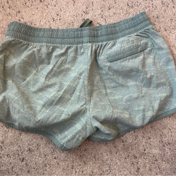 United By Blue S EUC Green board/Athletic Shorts - Picture 7 of 10